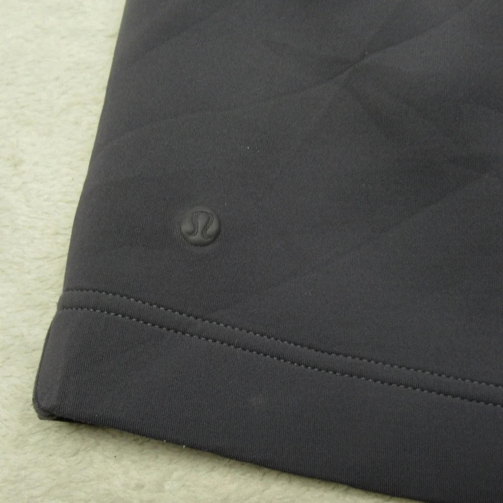 Lululemon Shorts Womens 2 Gray Drawstring Waist Stretch Pockets Athletic In-Form